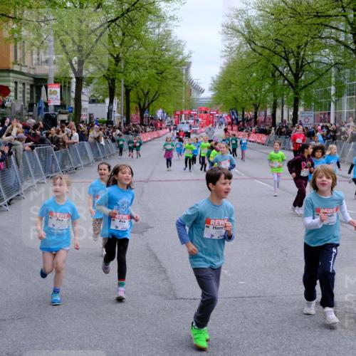 25.04.2026 - Das Zehntel Tim E. http://msf.ph/oto/9573315 25.04.2026 10:36:08 Ziel  meine-sportfotos.de