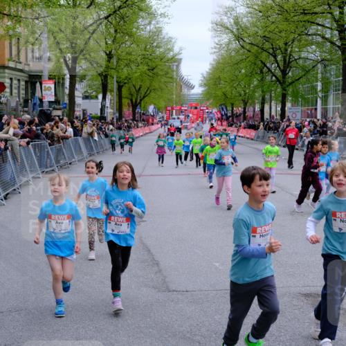 25.04.2026 - Das Zehntel Tim E. http://msf.ph/oto/9573318 25.04.2026 10:36:08 Ziel  meine-sportfotos.de