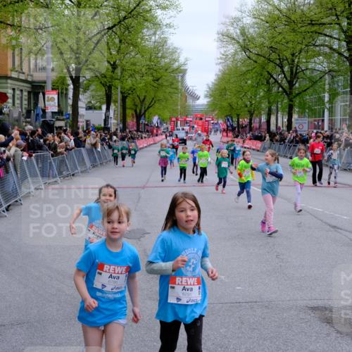 25.04.2026 - Das Zehntel Tim E. http://msf.ph/oto/9573324 25.04.2026 10:36:09 Ziel  meine-sportfotos.de