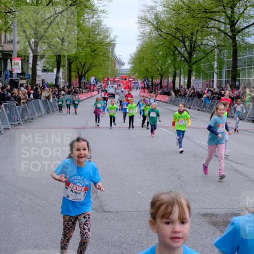 25.04.2026 - Das Zehntel Tim E. http://msf.ph/oto/9573330 25.04.2026 10:36:10 Ziel  meine-sportfotos.de