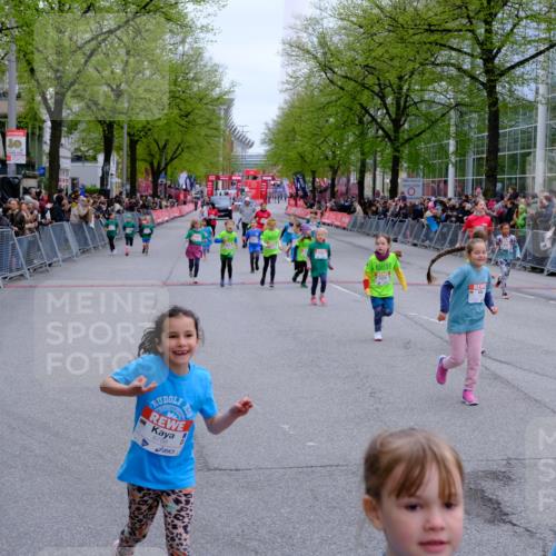 25.04.2026 - Das Zehntel Tim E. http://msf.ph/oto/9573331 25.04.2026 10:36:10 Ziel  meine-sportfotos.de