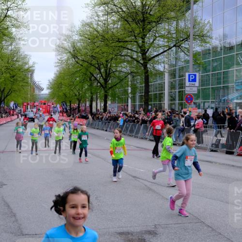 25.04.2026 - Das Zehntel Tim E. http://msf.ph/oto/9573333 25.04.2026 10:36:11 Ziel  meine-sportfotos.de
