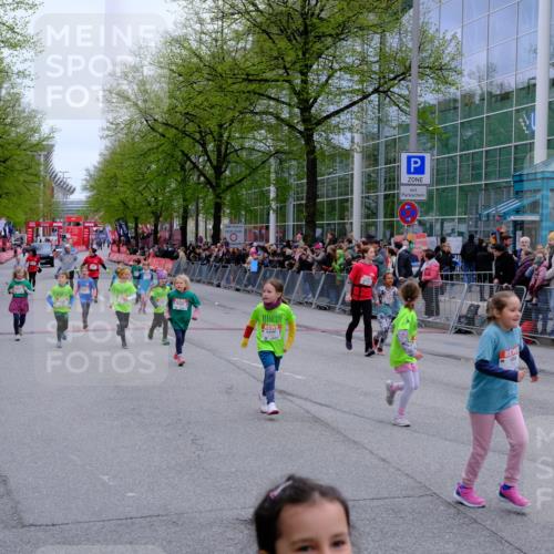 25.04.2026 - Das Zehntel Tim E. http://msf.ph/oto/9573337 25.04.2026 10:36:11 Ziel  meine-sportfotos.de