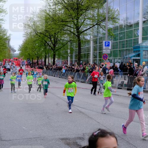 25.04.2026 - Das Zehntel Tim E. http://msf.ph/oto/9573338 25.04.2026 10:36:11 Ziel  meine-sportfotos.de