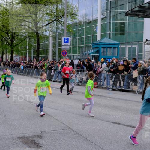 25.04.2026 - Das Zehntel Tim E. http://msf.ph/oto/9573341 25.04.2026 10:36:12 Ziel  meine-sportfotos.de