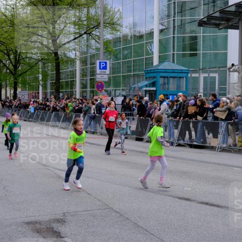 25.04.2026 - Das Zehntel Tim E. http://msf.ph/oto/9573343 25.04.2026 10:36:12 Ziel  meine-sportfotos.de