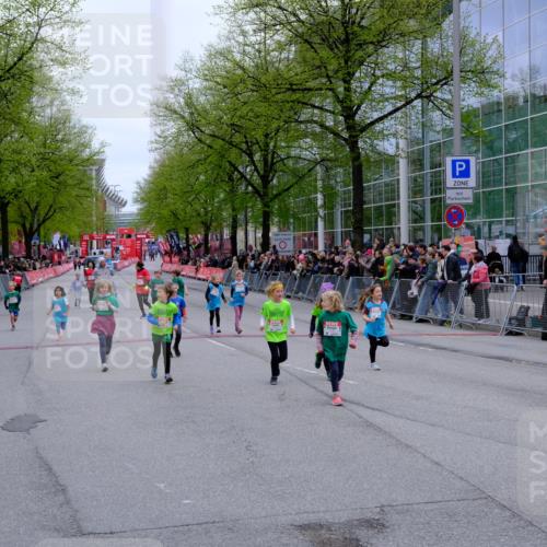 25.04.2026 - Das Zehntel Tim E. http://msf.ph/oto/9573346 25.04.2026 10:36:13 Ziel  meine-sportfotos.de