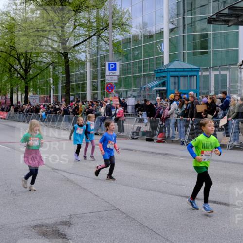 25.04.2026 - Das Zehntel Tim E. http://msf.ph/oto/9573363 25.04.2026 10:36:17 Ziel  meine-sportfotos.de