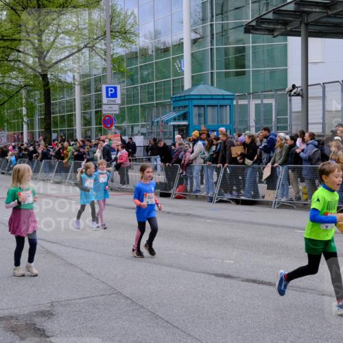 25.04.2026 - Das Zehntel Tim E. http://msf.ph/oto/9573367 25.04.2026 10:36:18 Ziel  meine-sportfotos.de