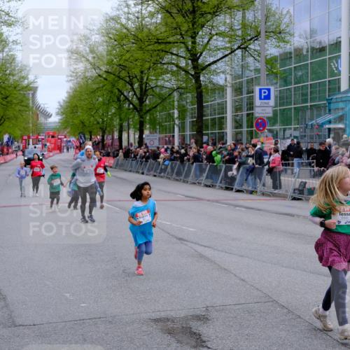 25.04.2026 - Das Zehntel Tim E. http://msf.ph/oto/9573373 25.04.2026 10:36:19 Ziel  meine-sportfotos.de