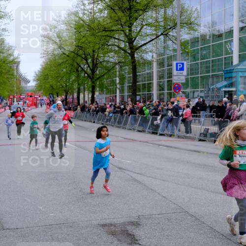 25.04.2026 - Das Zehntel Tim E. http://msf.ph/oto/9573374 25.04.2026 10:36:19 Ziel  meine-sportfotos.de