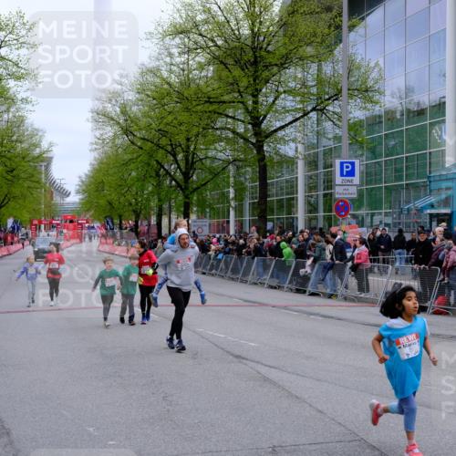 25.04.2026 - Das Zehntel Tim E. http://msf.ph/oto/9573379 25.04.2026 10:36:20 Ziel  meine-sportfotos.de