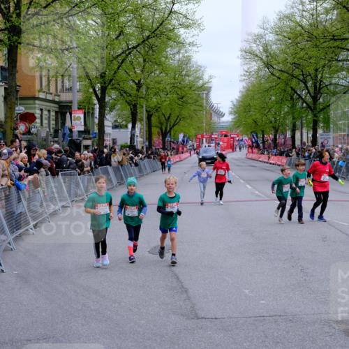 25.04.2026 - Das Zehntel Tim E. http://msf.ph/oto/9573383 25.04.2026 10:36:22 Ziel  meine-sportfotos.de