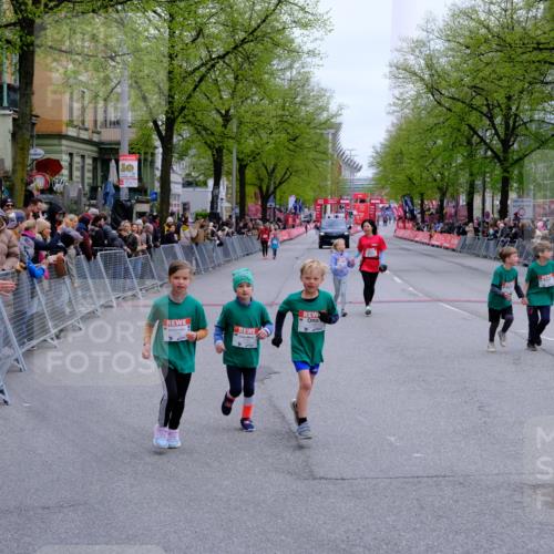 25.04.2026 - Das Zehntel Tim E. http://msf.ph/oto/9573388 25.04.2026 10:36:23 Ziel  meine-sportfotos.de