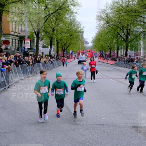 25.04.2026 - Das Zehntel Tim E. http://msf.ph/oto/9573391 25.04.2026 10:36:23 Ziel  meine-sportfotos.de