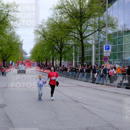 25.04.2026 - Das Zehntel Tim E. http://msf.ph/oto/9573403 25.04.2026 10:36:26 Ziel  meine-sportfotos.de