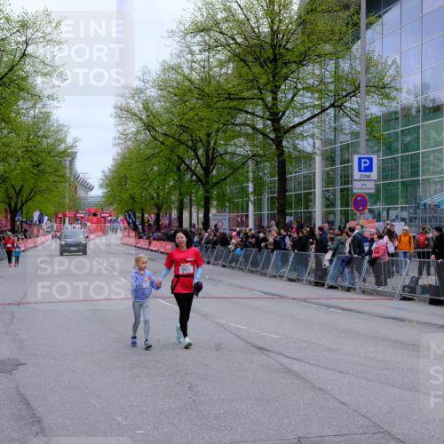 25.04.2026 - Das Zehntel Tim E. http://msf.ph/oto/9573404 25.04.2026 10:36:26 Ziel  meine-sportfotos.de