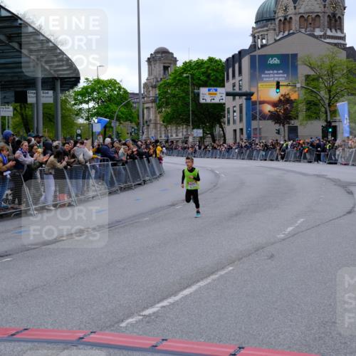 25.04.2026 - Das Zehntel Tim E. http://msf.ph/oto/9573409 25.04.2026 10:45:28 Ziel 6086 meine-sportfotos.de
