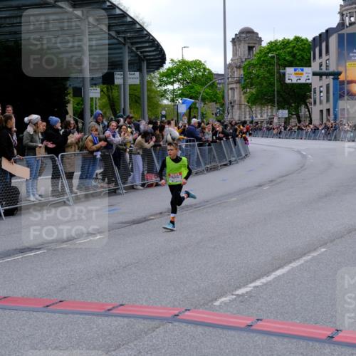 25.04.2026 - Das Zehntel Tim E. http://msf.ph/oto/9573413 25.04.2026 10:45:29 Ziel 6086 meine-sportfotos.de