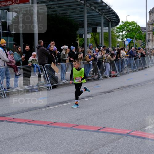 25.04.2026 - Das Zehntel Tim E. http://msf.ph/oto/9573419 25.04.2026 10:45:29 Ziel 6086 meine-sportfotos.de