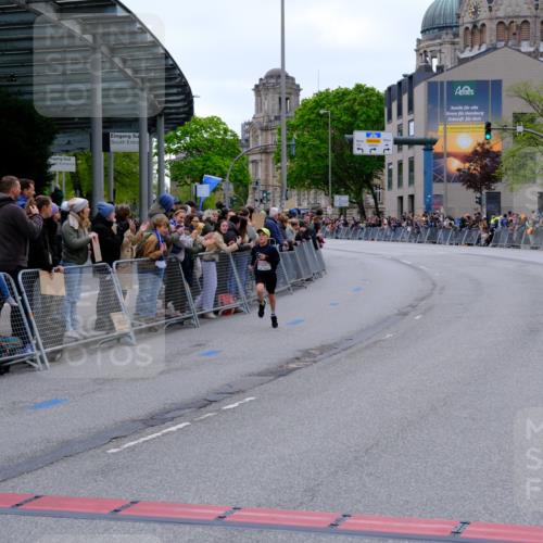 25.04.2026 - Das Zehntel Tim E. http://msf.ph/oto/9573426 25.04.2026 10:45:45 Ziel 6937 meine-sportfotos.de