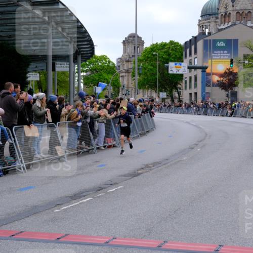 25.04.2026 - Das Zehntel Tim E. http://msf.ph/oto/9573427 25.04.2026 10:45:45 Ziel 6937 meine-sportfotos.de