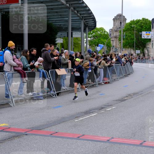 25.04.2026 - Das Zehntel Tim E. http://msf.ph/oto/9573430 25.04.2026 10:45:47 Ziel 6937 meine-sportfotos.de