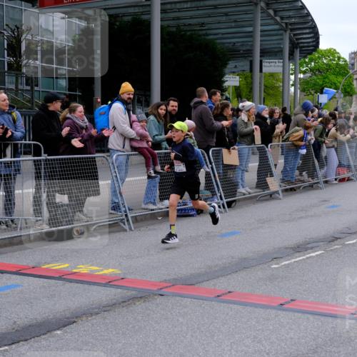 25.04.2026 - Das Zehntel Tim E. http://msf.ph/oto/9573437 25.04.2026 10:45:47 Ziel 6937 meine-sportfotos.de
