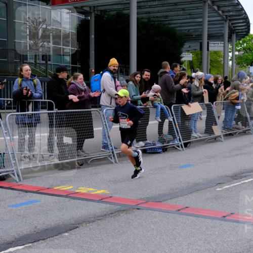 25.04.2026 - Das Zehntel Tim E. http://msf.ph/oto/9573439 25.04.2026 10:45:47 Ziel 6937 meine-sportfotos.de
