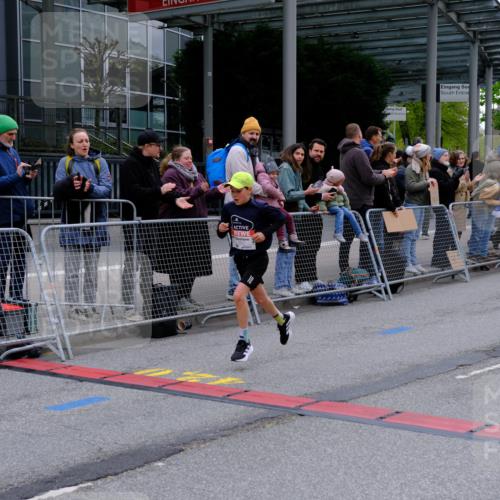 25.04.2026 - Das Zehntel Tim E. http://msf.ph/oto/9573440 25.04.2026 10:45:48 Ziel 6937 meine-sportfotos.de