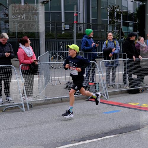25.04.2026 - Das Zehntel Tim E. http://msf.ph/oto/9573447 25.04.2026 10:45:48 Ziel 6937 meine-sportfotos.de