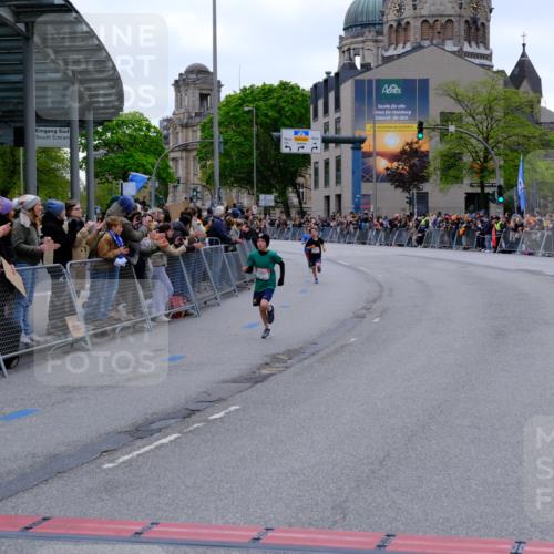 25.04.2026 - Das Zehntel Tim E. http://msf.ph/oto/9573450 25.04.2026 10:46:09 Ziel 5519, 6318, 7967 meine-sportfotos.de