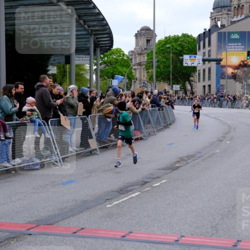 25.04.2026 - Das Zehntel Tim E. http://msf.ph/oto/9573456 25.04.2026 10:46:10 Ziel 5519, 6318, 7967 meine-sportfotos.de