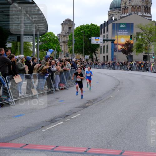 25.04.2026 - Das Zehntel Tim E. http://msf.ph/oto/9573463 25.04.2026 10:46:12 Ziel 5519, 6318, 7967 meine-sportfotos.de