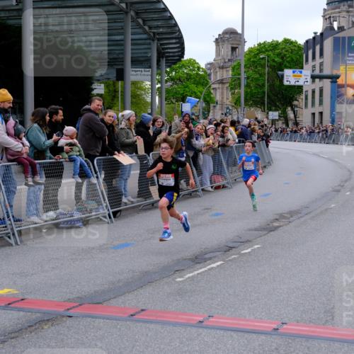 25.04.2026 - Das Zehntel Tim E. http://msf.ph/oto/9573466 25.04.2026 10:46:13 Ziel 5519, 6318, 7967 meine-sportfotos.de