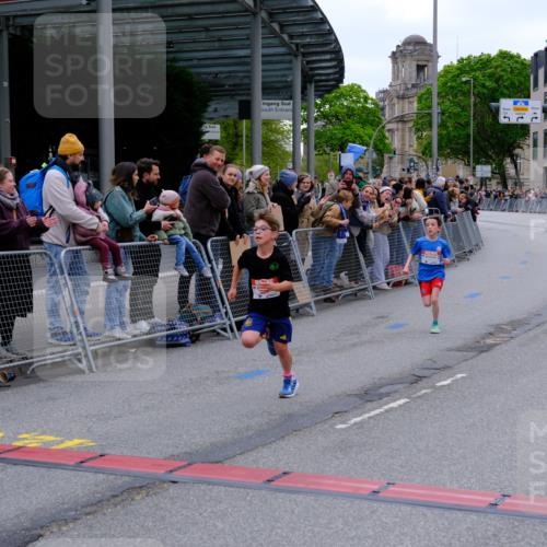 25.04.2026 - Das Zehntel Tim E. http://msf.ph/oto/9573468 25.04.2026 10:46:13 Ziel 5519, 6318, 7967 meine-sportfotos.de