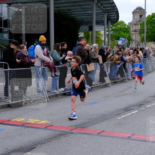 25.04.2026 - Das Zehntel Tim E. http://msf.ph/oto/9573470 25.04.2026 10:46:14 Ziel 5519, 6318, 7967 meine-sportfotos.de