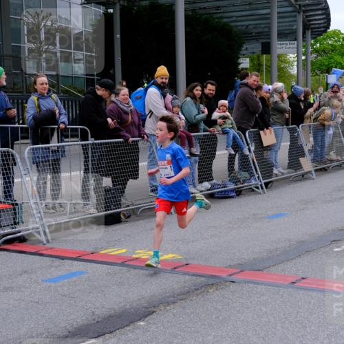 25.04.2026 - Das Zehntel Tim E. http://msf.ph/oto/9573478 25.04.2026 10:46:15 Ziel 5519, 6318, 7967 meine-sportfotos.de