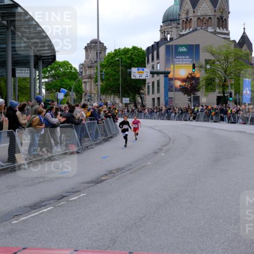 25.04.2026 - Das Zehntel Tim E. http://msf.ph/oto/9573483 25.04.2026 10:46:27 Ziel 5487, 6507 meine-sportfotos.de