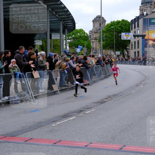 25.04.2026 - Das Zehntel Tim E. http://msf.ph/oto/9573486 25.04.2026 10:46:28 Ziel 5487, 6507 meine-sportfotos.de