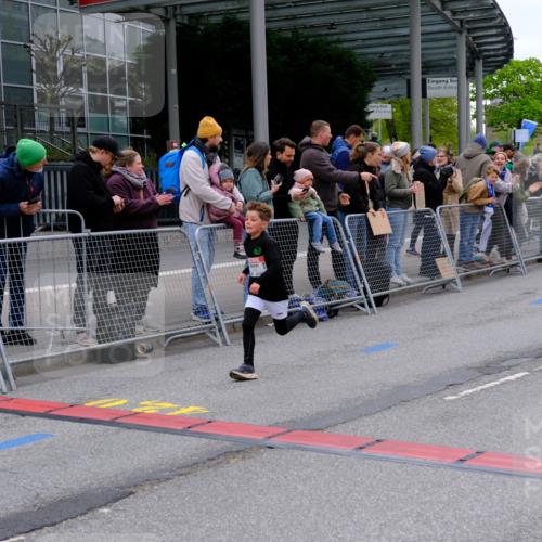 25.04.2026 - Das Zehntel Tim E. http://msf.ph/oto/9573493 25.04.2026 10:46:30 Ziel 5487, 6507 meine-sportfotos.de