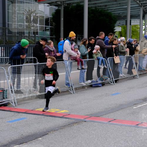 25.04.2026 - Das Zehntel Tim E. http://msf.ph/oto/9573496 25.04.2026 10:46:30 Ziel 5487, 6507 meine-sportfotos.de