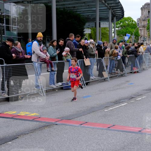 25.04.2026 - Das Zehntel Tim E. http://msf.ph/oto/9573501 25.04.2026 10:46:31 Ziel 5487, 6507 meine-sportfotos.de