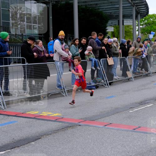 25.04.2026 - Das Zehntel Tim E. http://msf.ph/oto/9573503 25.04.2026 10:46:31 Ziel 5487, 6507 meine-sportfotos.de