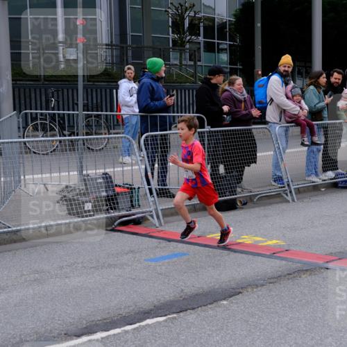25.04.2026 - Das Zehntel Tim E. http://msf.ph/oto/9573508 25.04.2026 10:46:32 Ziel 5487, 6507 meine-sportfotos.de