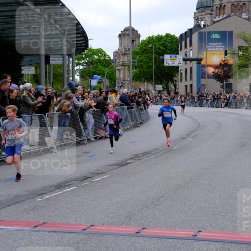 25.04.2026 - Das Zehntel Tim E. http://msf.ph/oto/9573516 25.04.2026 10:46:43 Ziel 6334, 6726, 6753 meine-sportfotos.de
