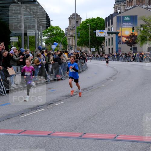 25.04.2026 - Das Zehntel Tim E. http://msf.ph/oto/9573521 25.04.2026 10:46:44 Ziel 6334, 6726, 6753 meine-sportfotos.de