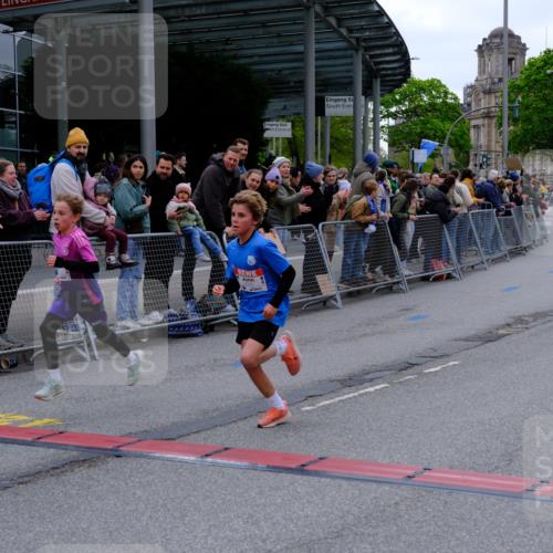25.04.2026 - Das Zehntel Tim E. http://msf.ph/oto/9573529 25.04.2026 10:46:45 Ziel 6334, 6726, 6753 meine-sportfotos.de