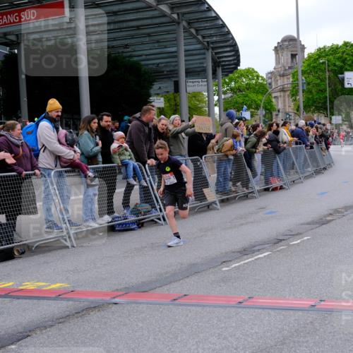 25.04.2026 - Das Zehntel Tim E. http://msf.ph/oto/9573536 25.04.2026 10:46:51 Ziel 6334, 6682, 6753 meine-sportfotos.de