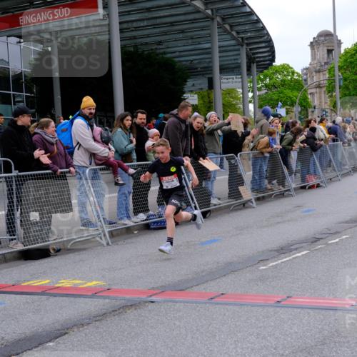 25.04.2026 - Das Zehntel Tim E. http://msf.ph/oto/9573538 25.04.2026 10:46:51 Ziel 6334, 6682, 6753 meine-sportfotos.de
